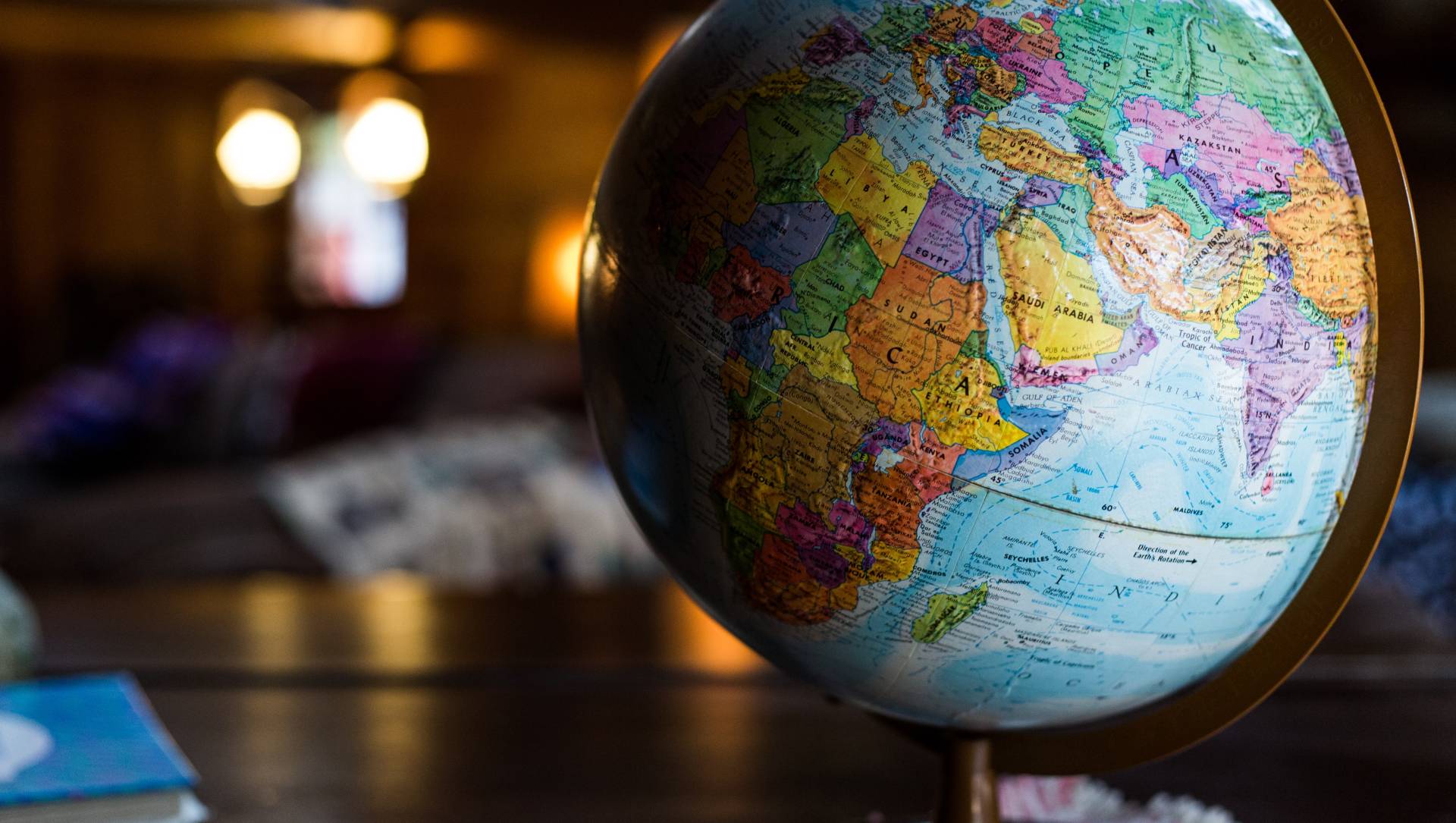 Global business statistics - υδρόγειος