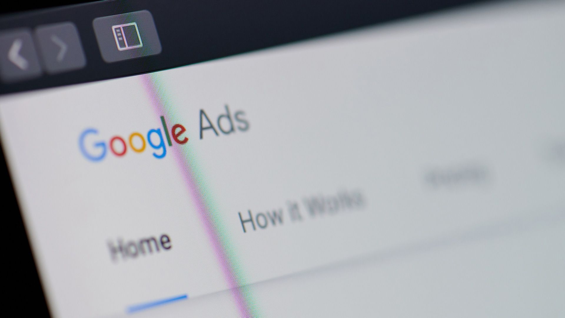 οθόνη λάπτοπ που δείχνει την αρχική σελίδα google ads
